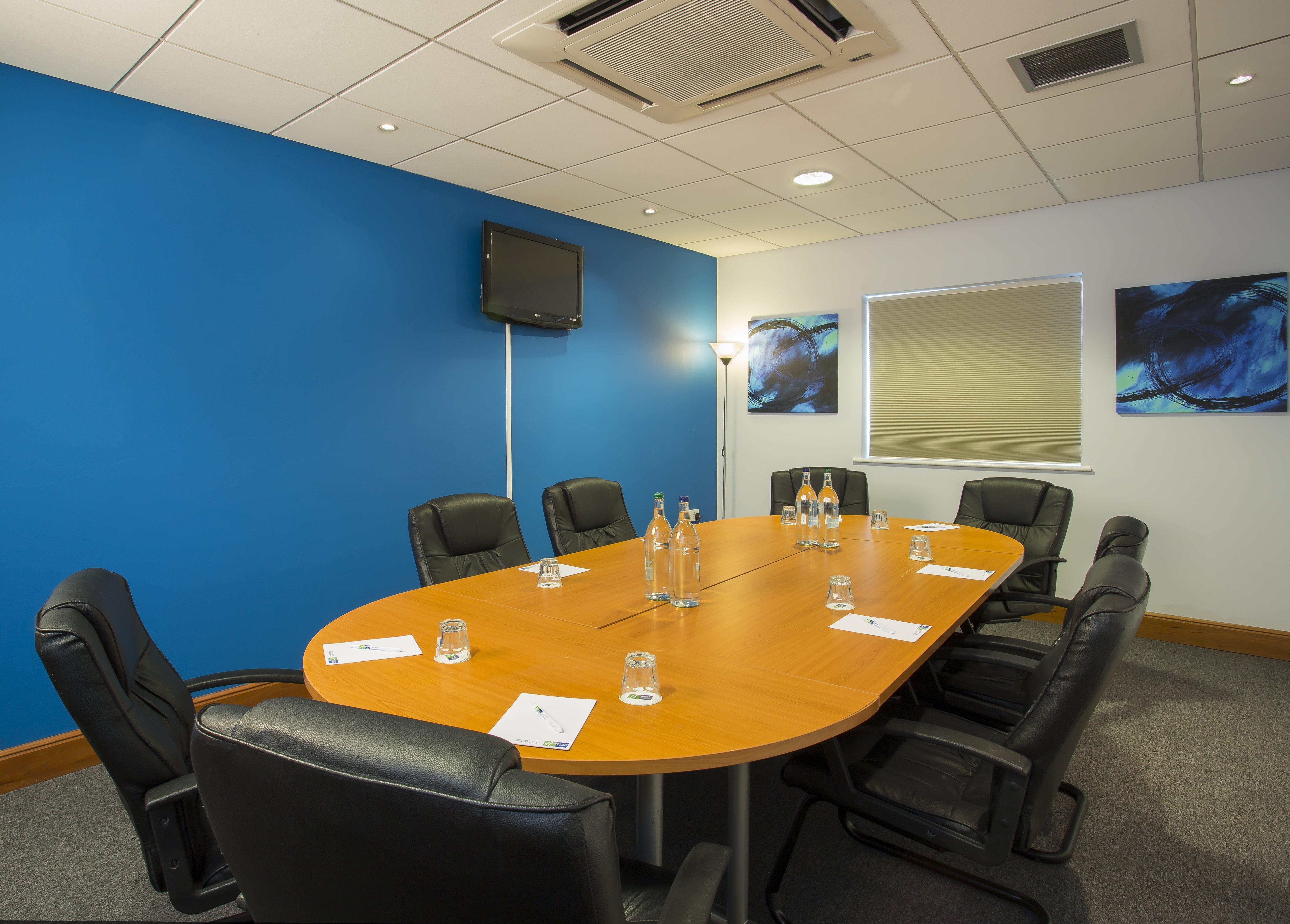 Holiday Inn Express Braintree By Ihg מראה חיצוני תמונה