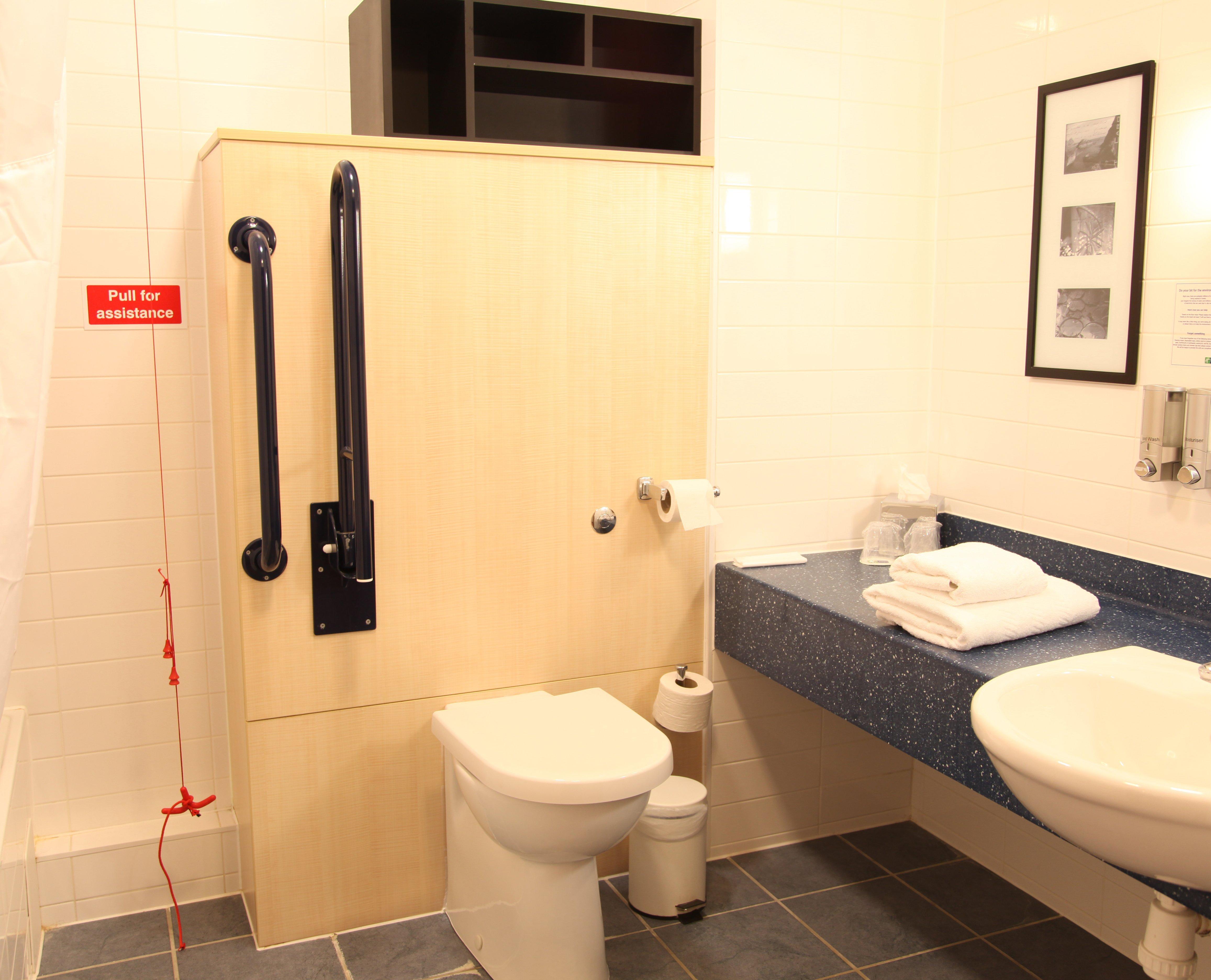 Holiday Inn Express Braintree By Ihg מראה חיצוני תמונה